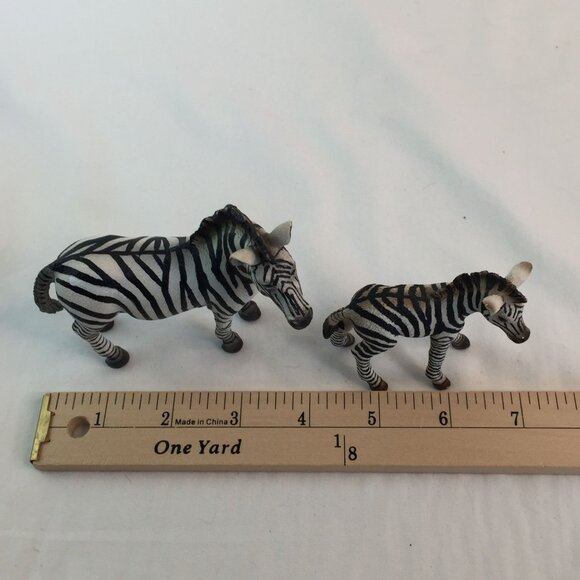 Schleich Zebra Toy Figure Lot of 3 Baby Family Zoo Safari Jungle Animals - Picture 11 of 12